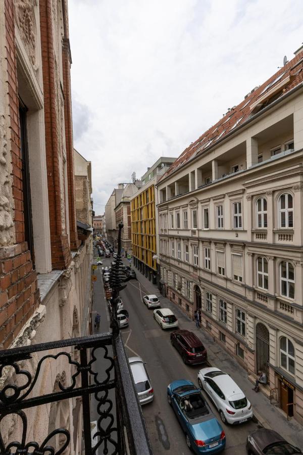 Csengery Deluxe Home With Balcony Budapest Kültér fotó