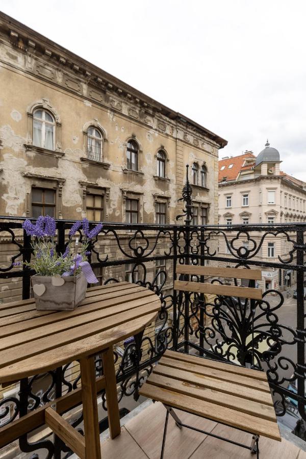 Csengery Deluxe Home With Balcony Budapest Kültér fotó